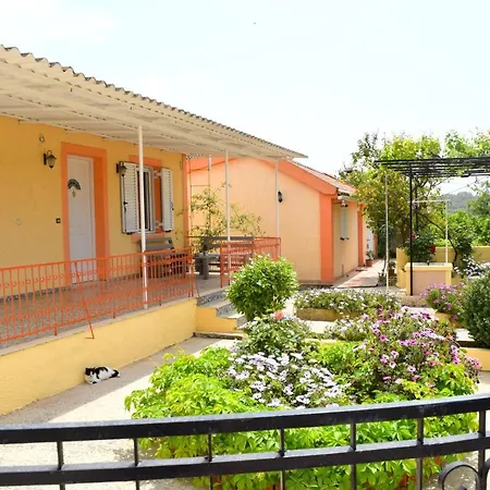 Jasmine's House In Dorizata דירה